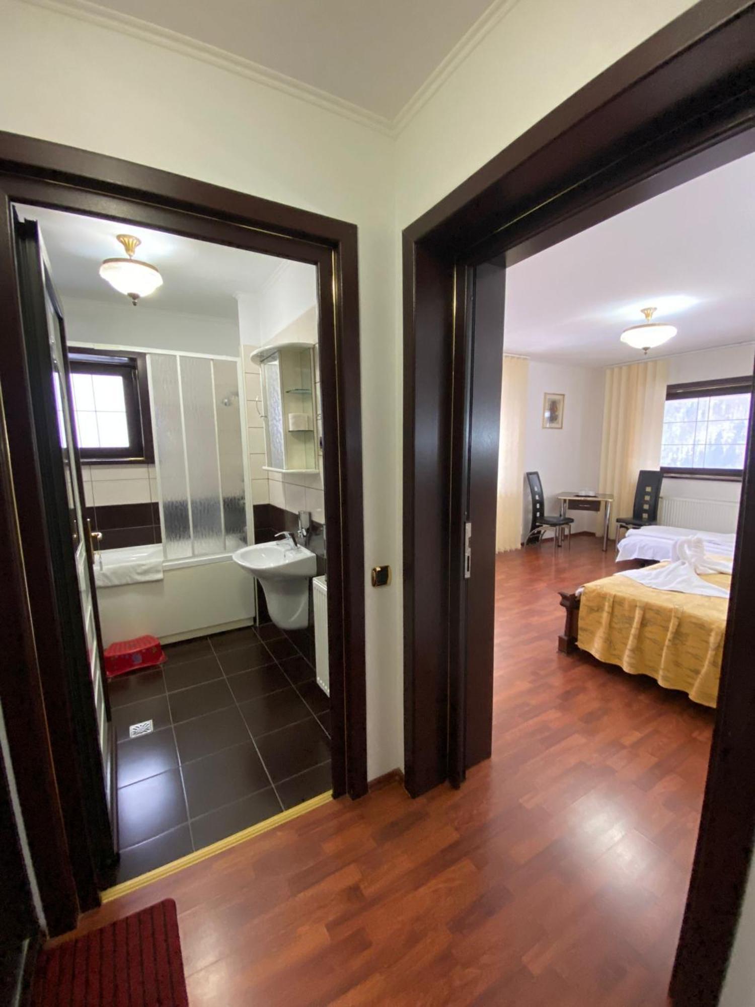 Pensiunea Tv Condor Sinaia Zimmer foto